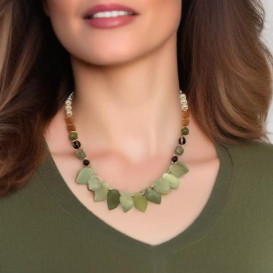 Wildflower Bistro - Serpentine Leaf Necklace