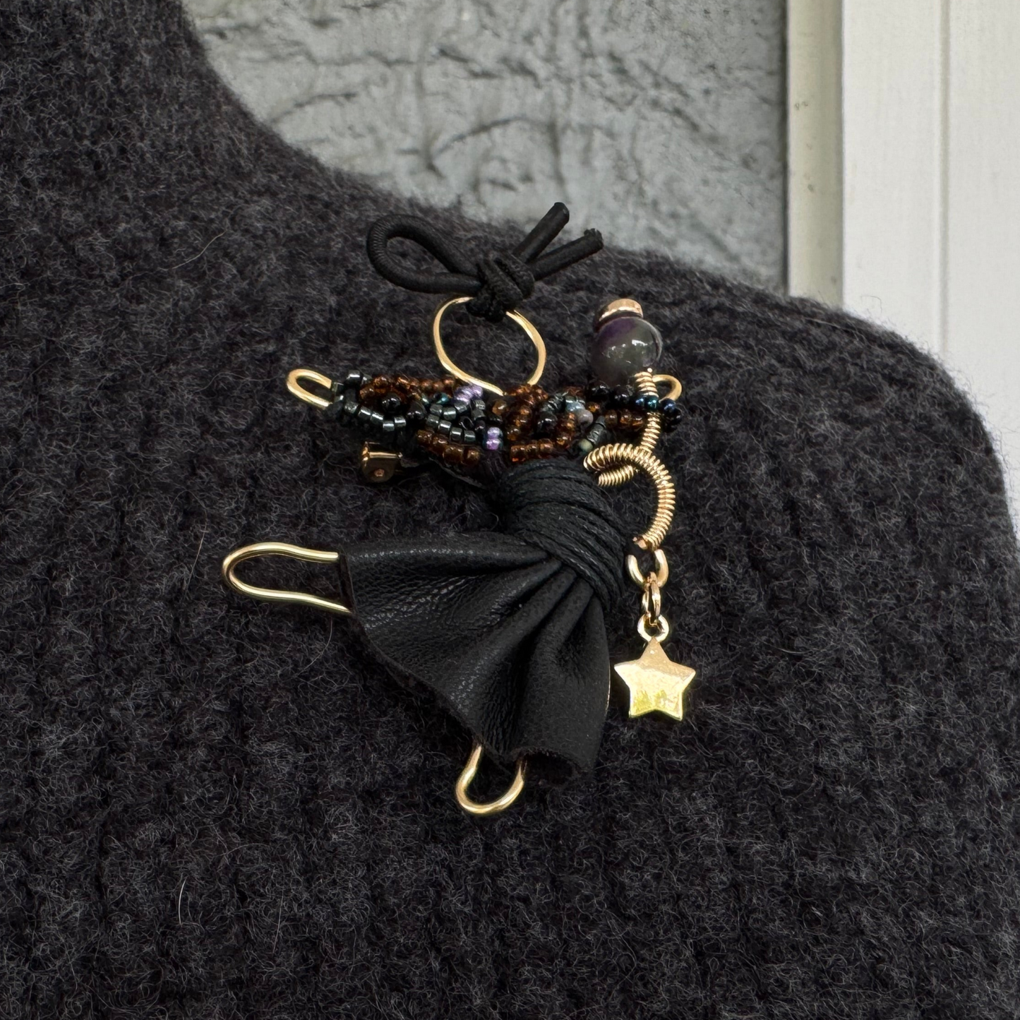 `Pixie Pin - Enchantress
