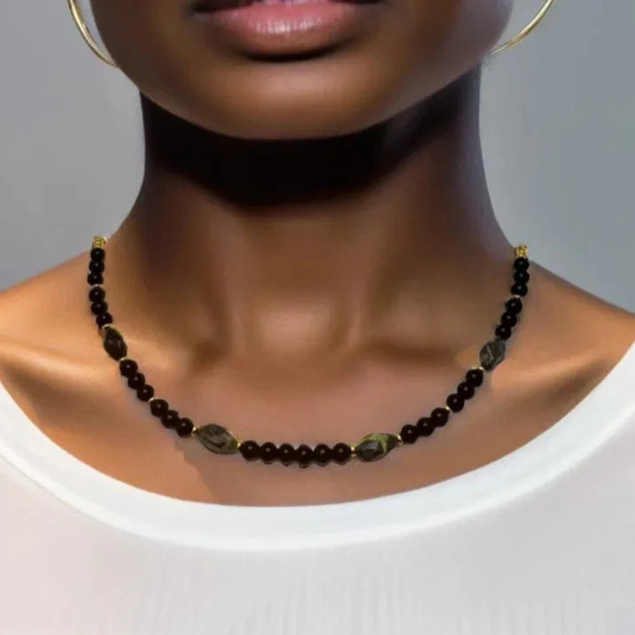 Chic Harmony Necklace - Black Japer with Serpentine